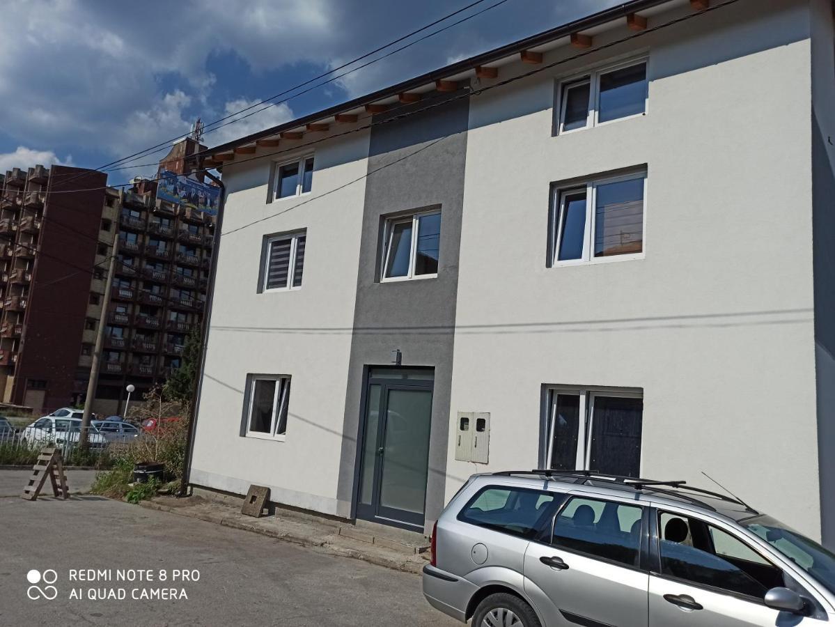 Apartmani Kula Tuzla Exterior photo